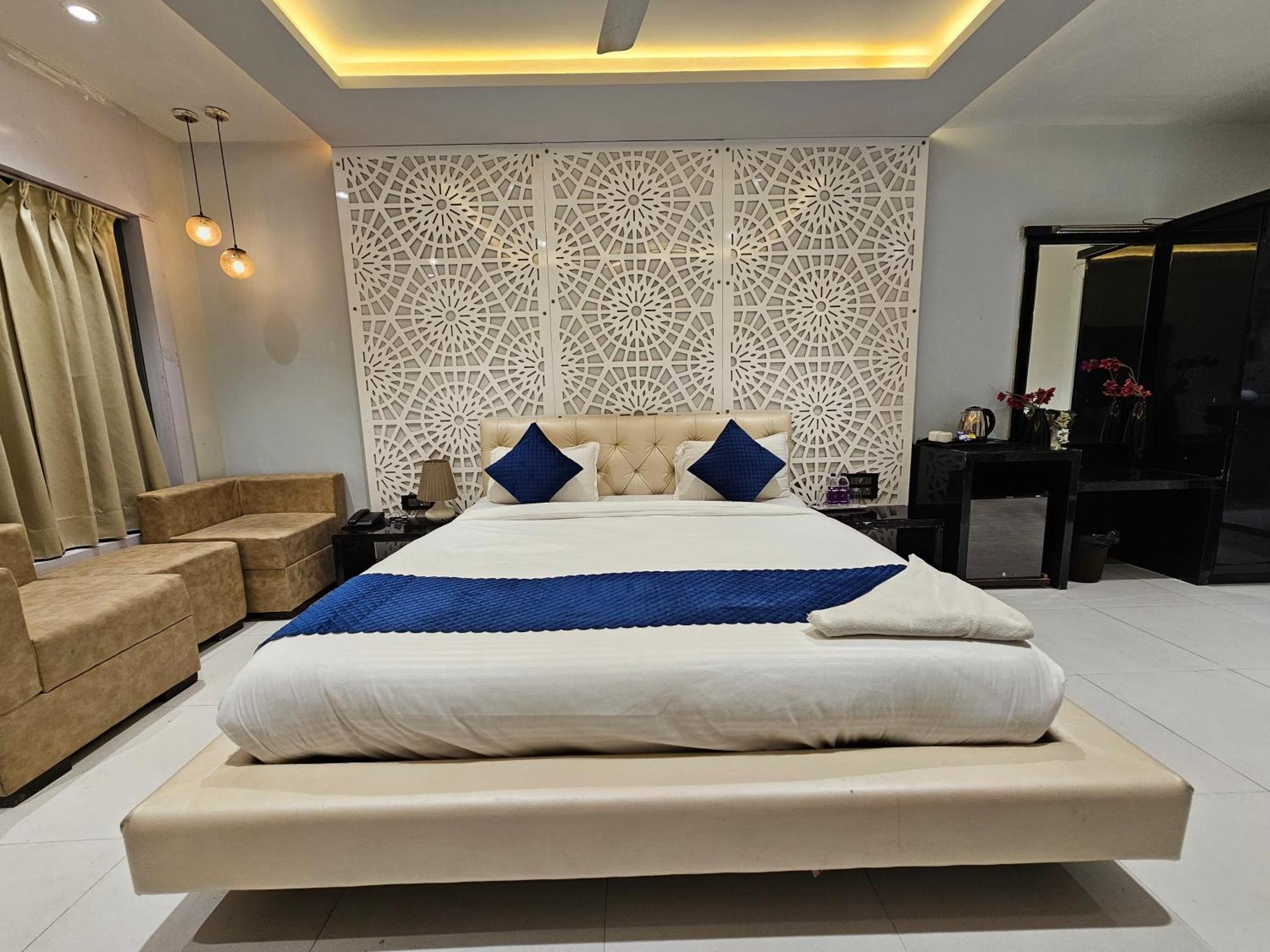 Hotel Mk Vivanta Gwalior Eksteriør bilde