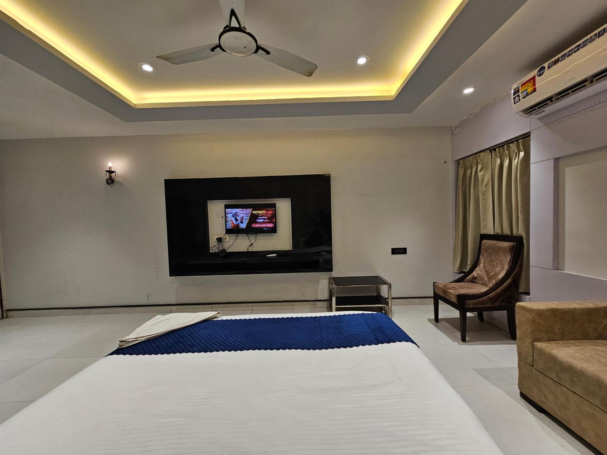 Hotel Mk Vivanta Gwalior Eksteriør bilde