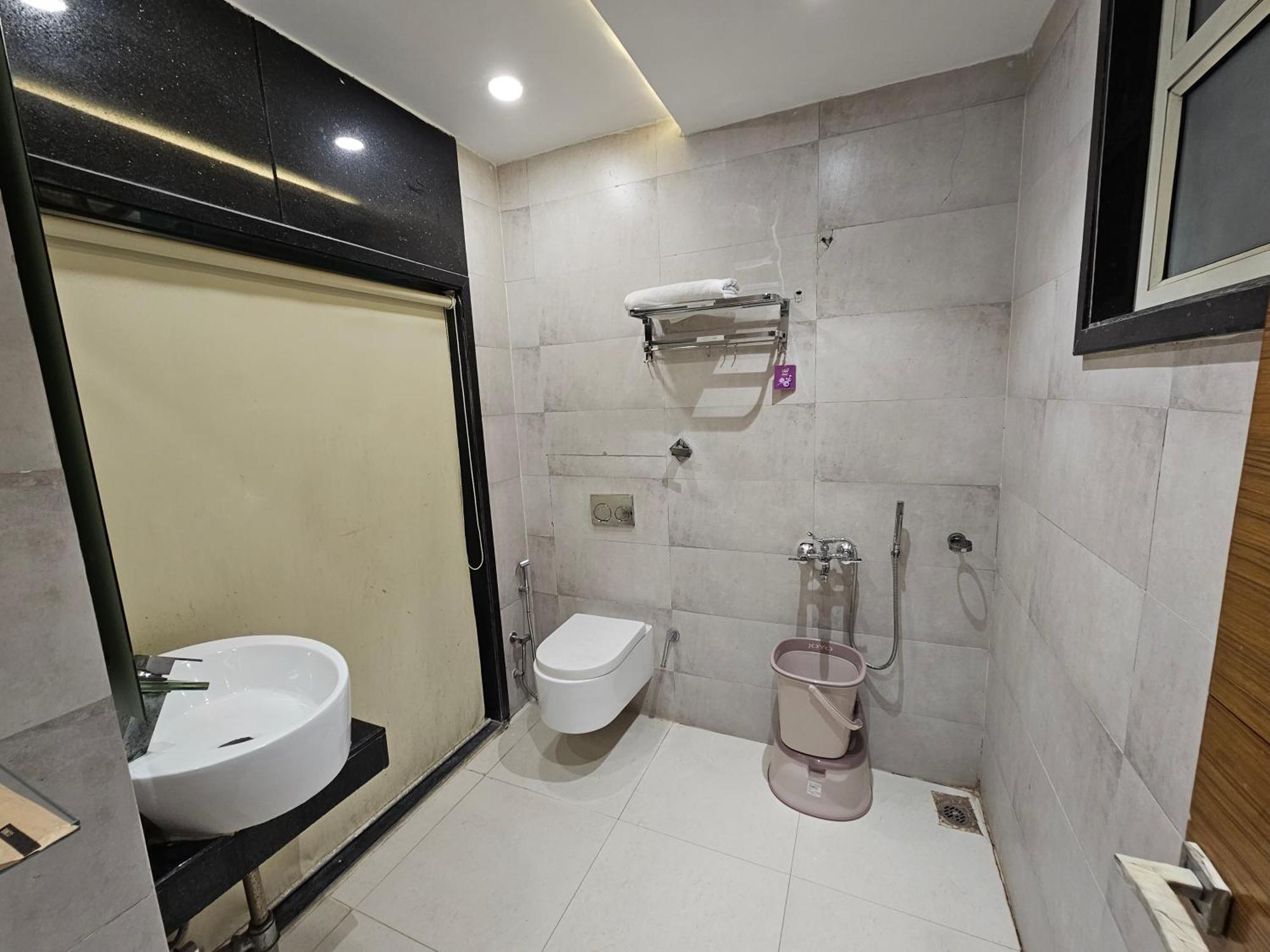 Hotel Mk Vivanta Gwalior Eksteriør bilde